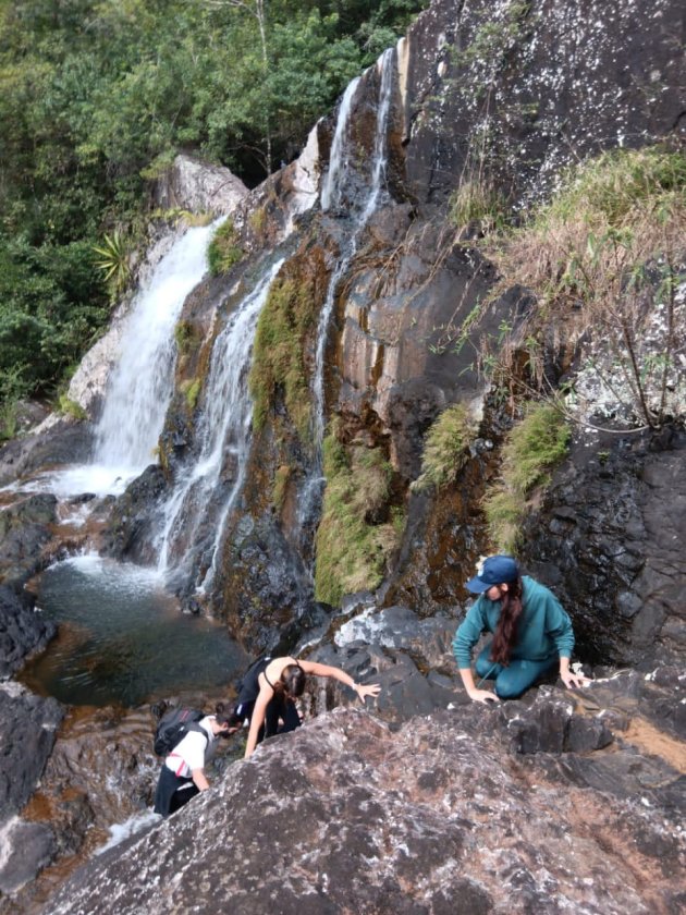 randonnee 7 cascades guide local